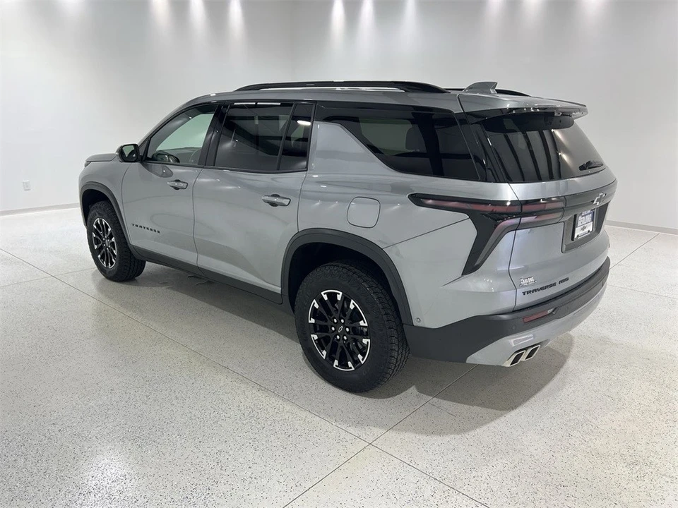 2024 Chevrolet Traverse - Image 3 of 12