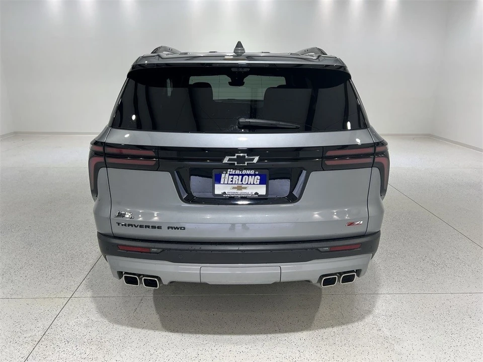 2024 Chevrolet Traverse - Image 4 of 12