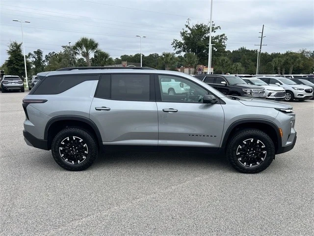 2024 Chevrolet Traverse - Image 9 of 21
