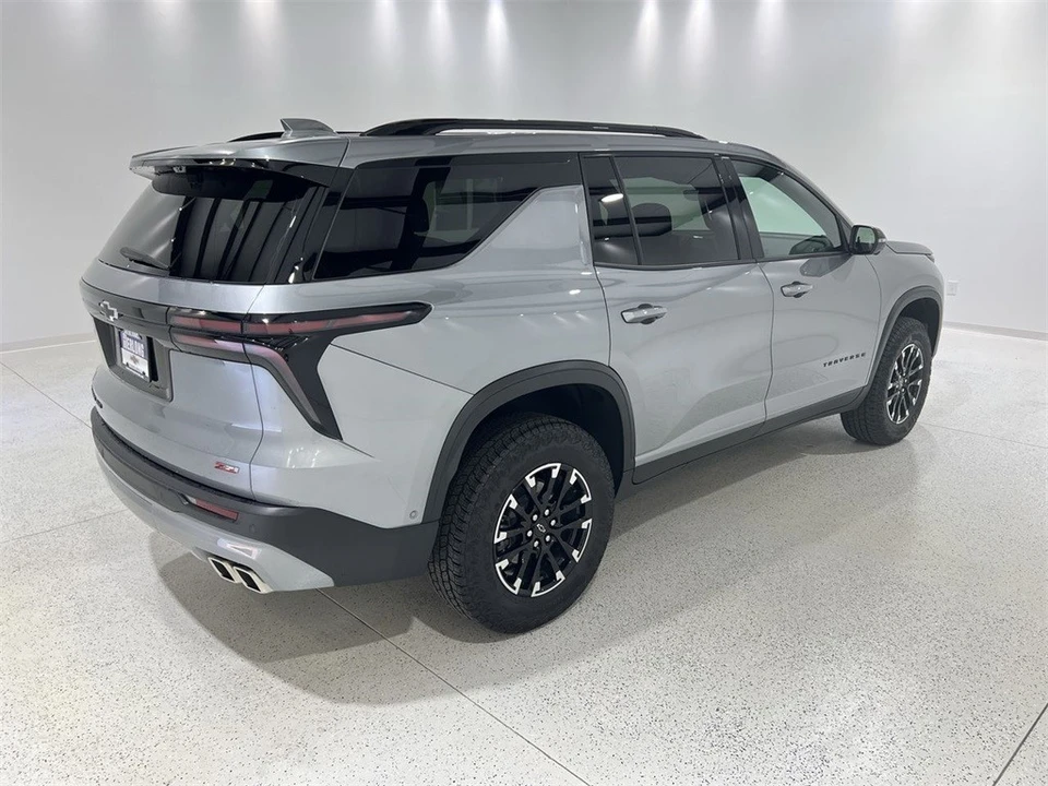 2024 Chevrolet Traverse - Image 5 of 21