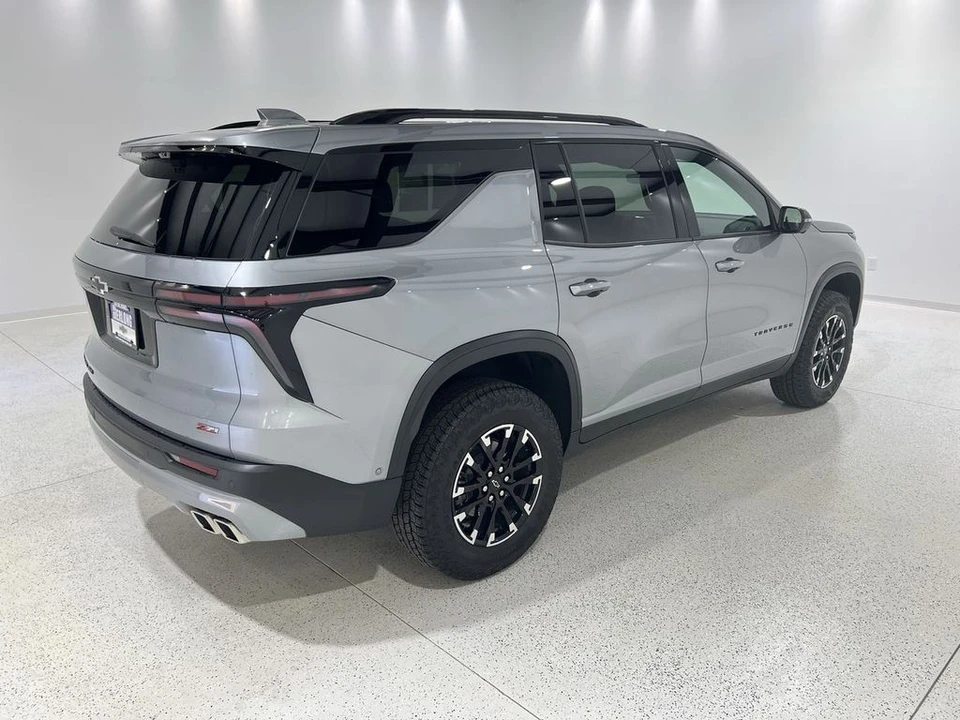 2024 Chevrolet Traverse - Image 5 of 21