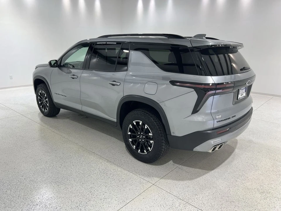 2024 Chevrolet Traverse - Image 3 of 21