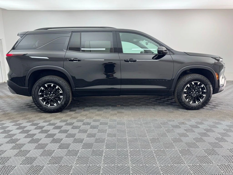 2024 Chevrolet Traverse - Image 6 of 12