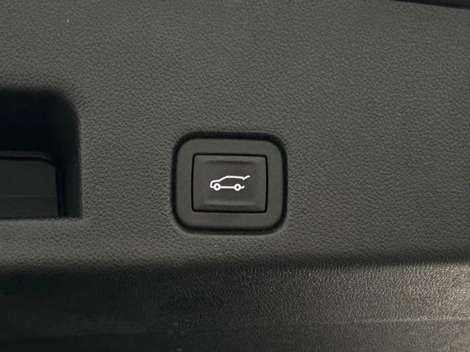2024 Chevrolet Traverse - Image 10 of 12