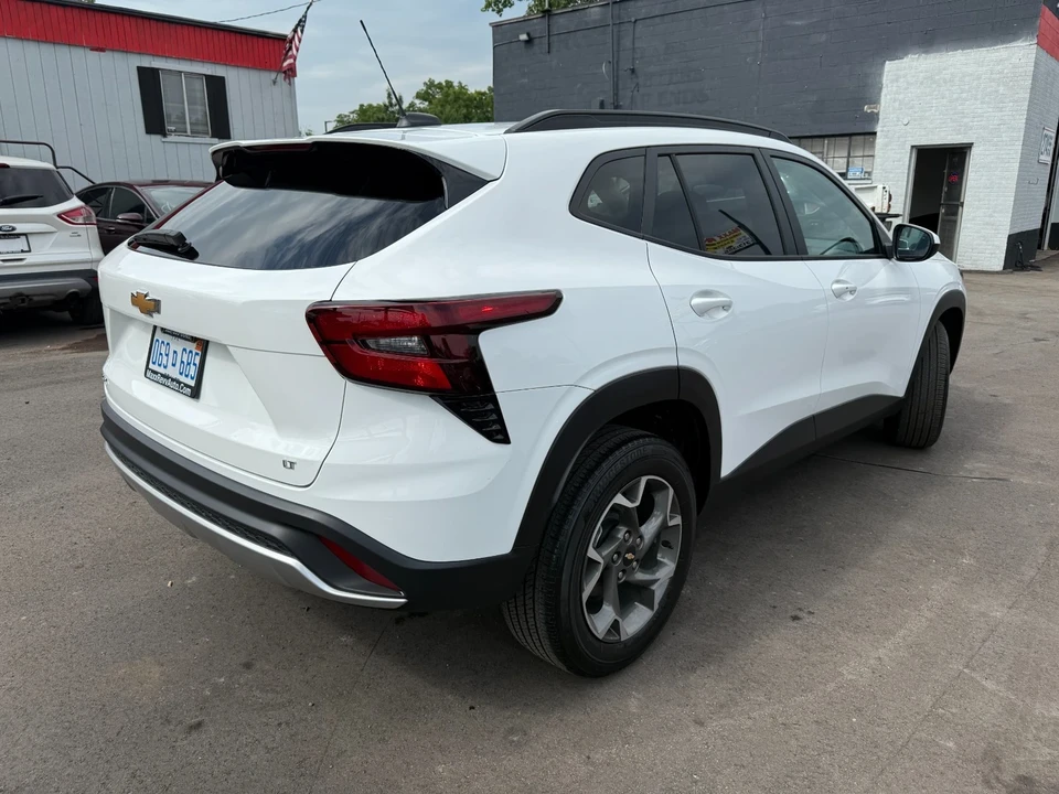 2024 Chevrolet Trax - Image 8 of 20