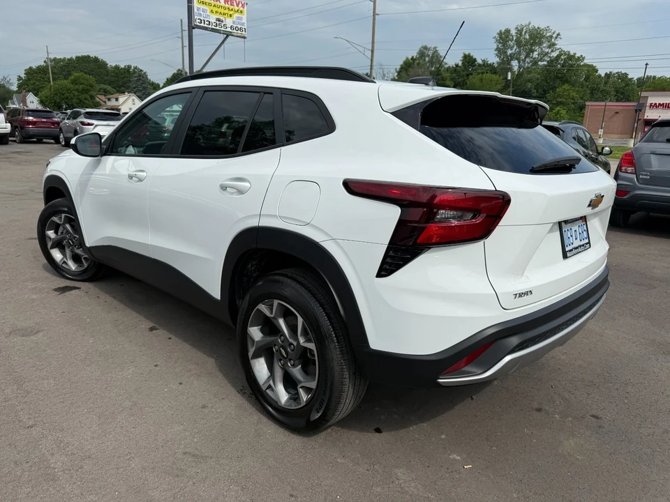2024 Chevrolet Trax - Image 6 of 20