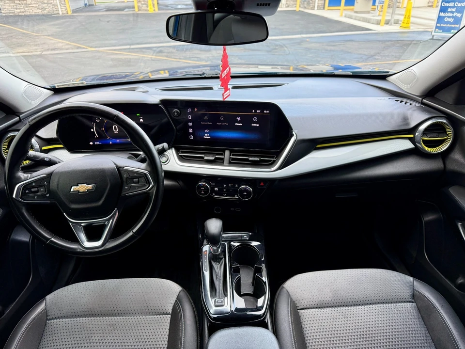 2024 Chevrolet Trax - Image 15 of 21