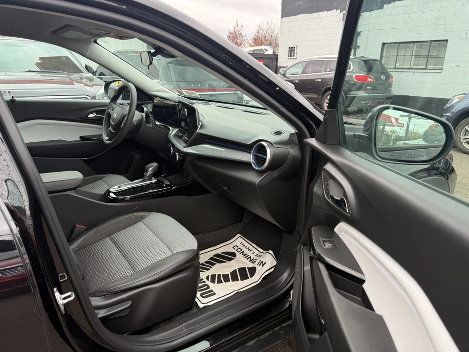 2024 Chevrolet Trax - Image 9 of 20