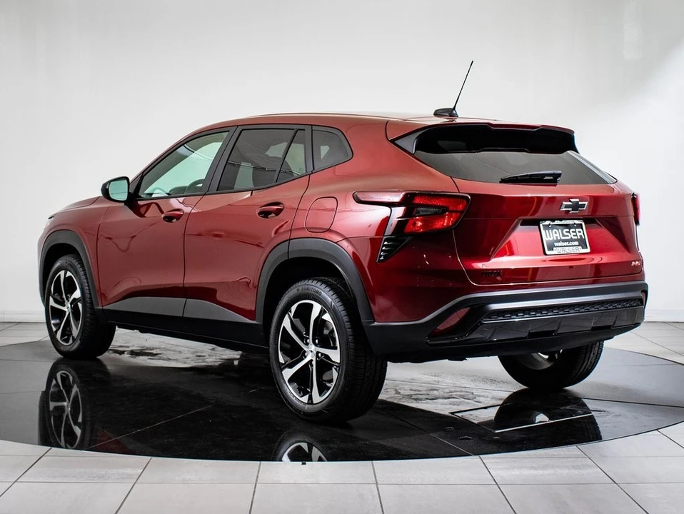 2024 Chevrolet Trax - Image 11 of 21