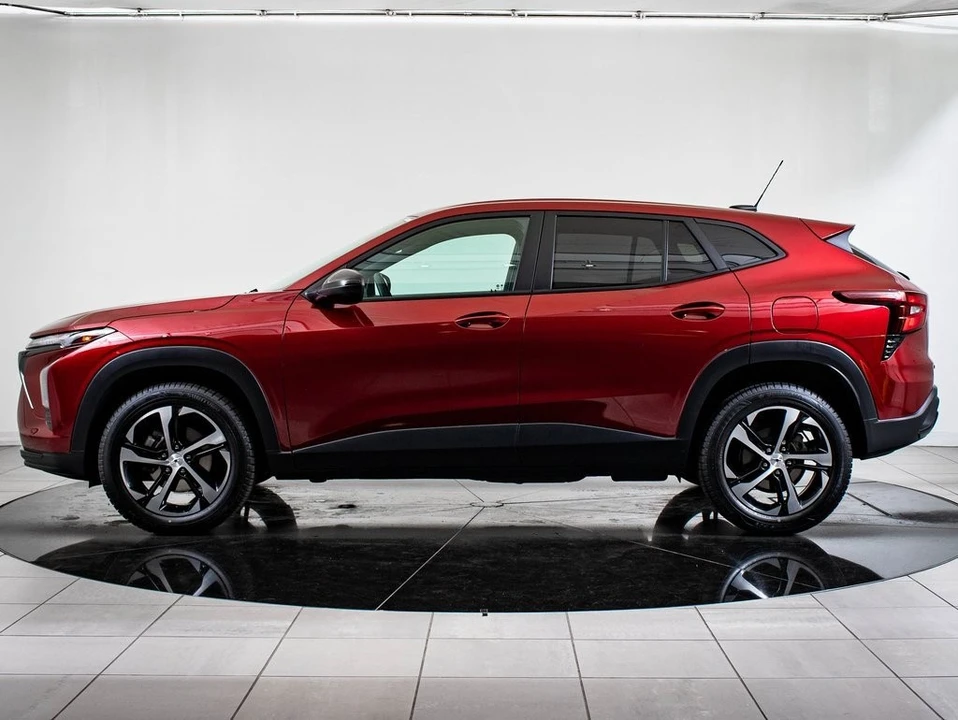 2024 Chevrolet Trax - Image 12 of 21