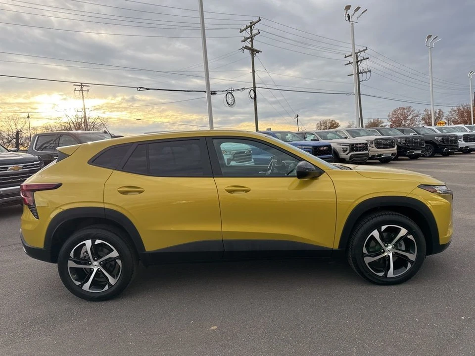 2024 Chevrolet Trax - Image 6 of 12