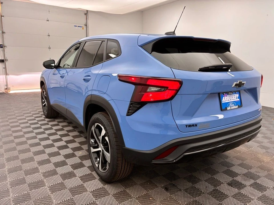 2024 Chevrolet Trax - Image 11 of 12