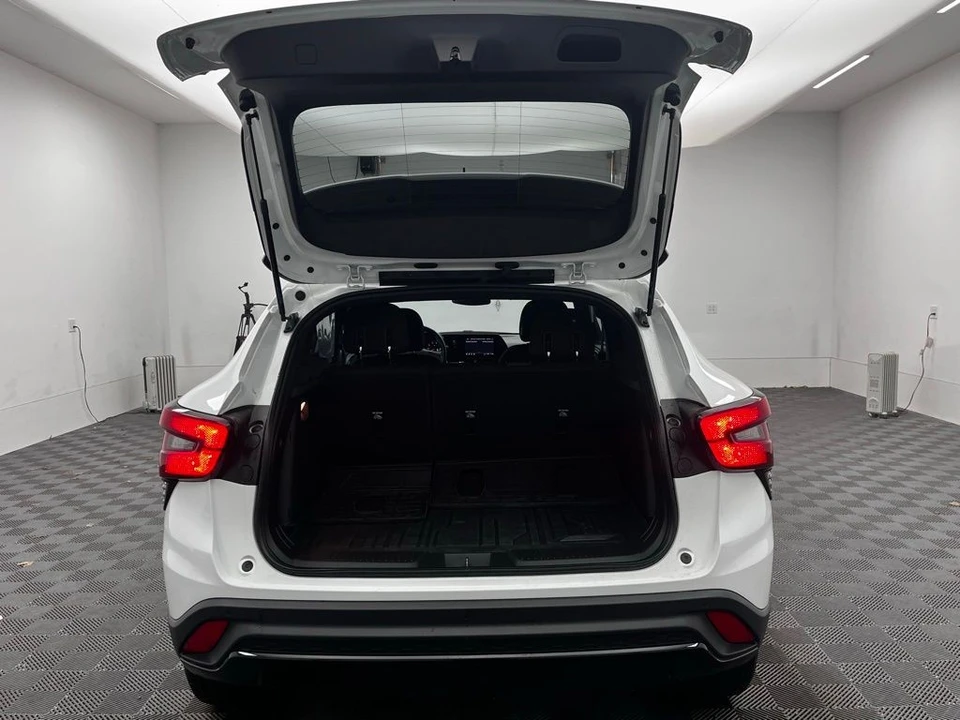2024 Chevrolet Trax - Image 8 of 12