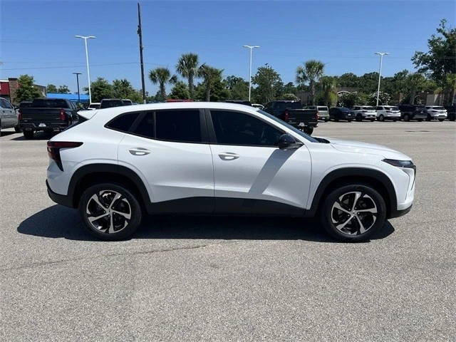 2024 Chevrolet Trax - Image 9 of 21