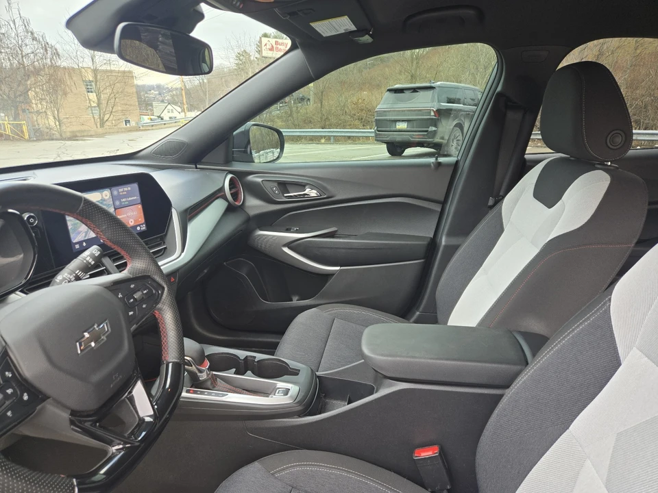 2024 Chevrolet Trax - Image 10 of 16