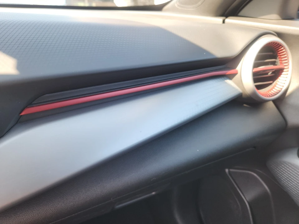 2024 Chevrolet Trax - Image 23 of 31