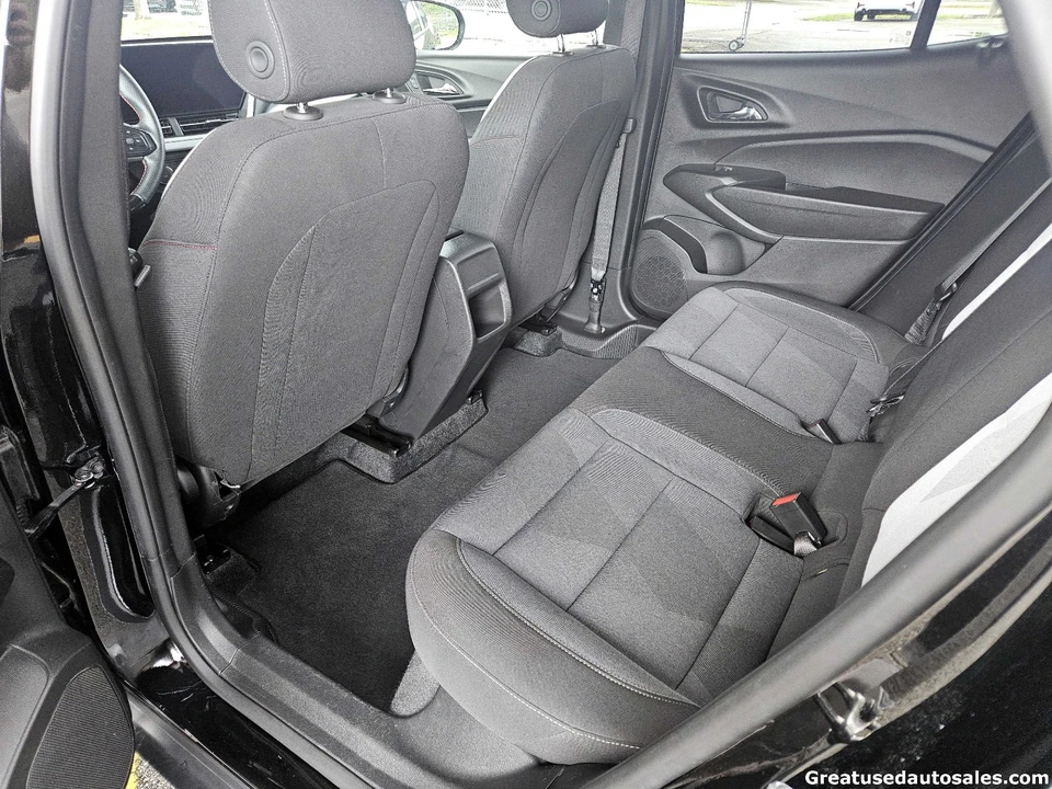 2024 Chevrolet Trax - Image 12 of 21