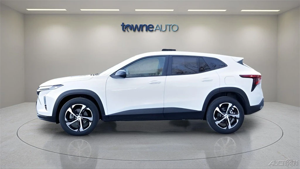 2024 Chevrolet Trax - Image 2 of 12