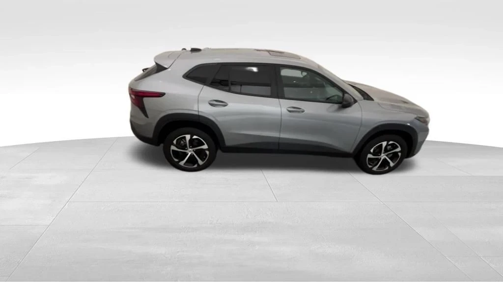 2024 Chevrolet Trax - Image 8 of 12