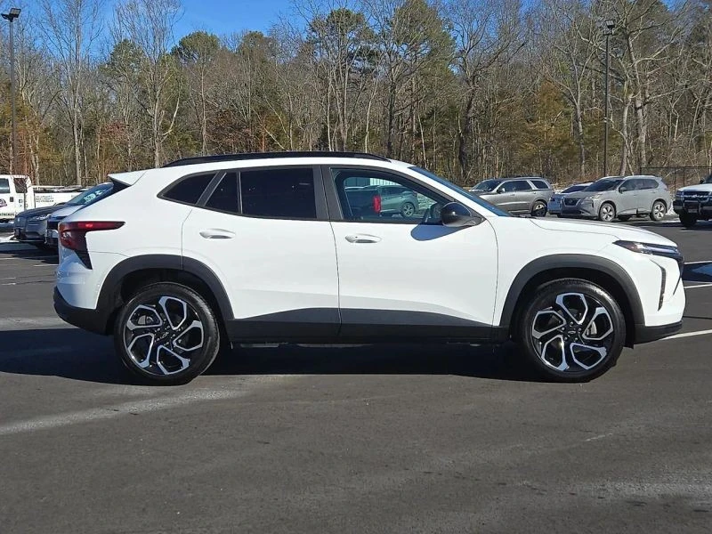 2024 Chevrolet Trax - Image 7 of 12
