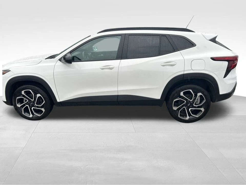 2024 Chevrolet Trax - Image 8 of 12