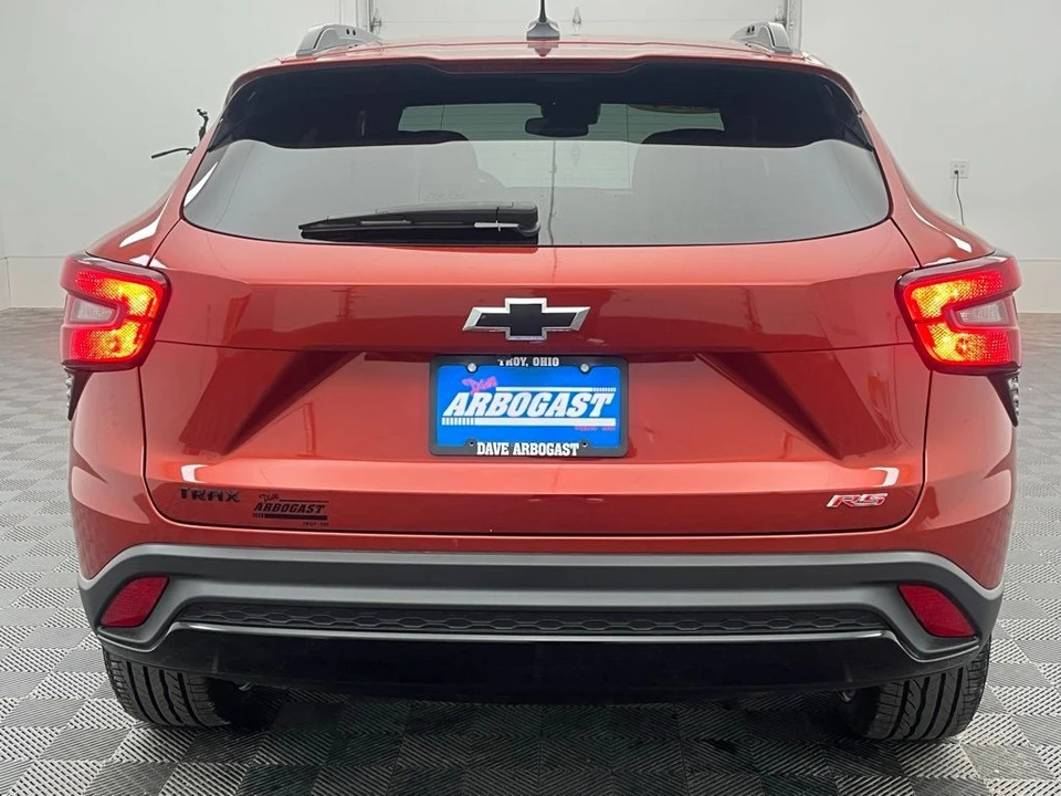 2024 Chevrolet Trax - Image 10 of 12