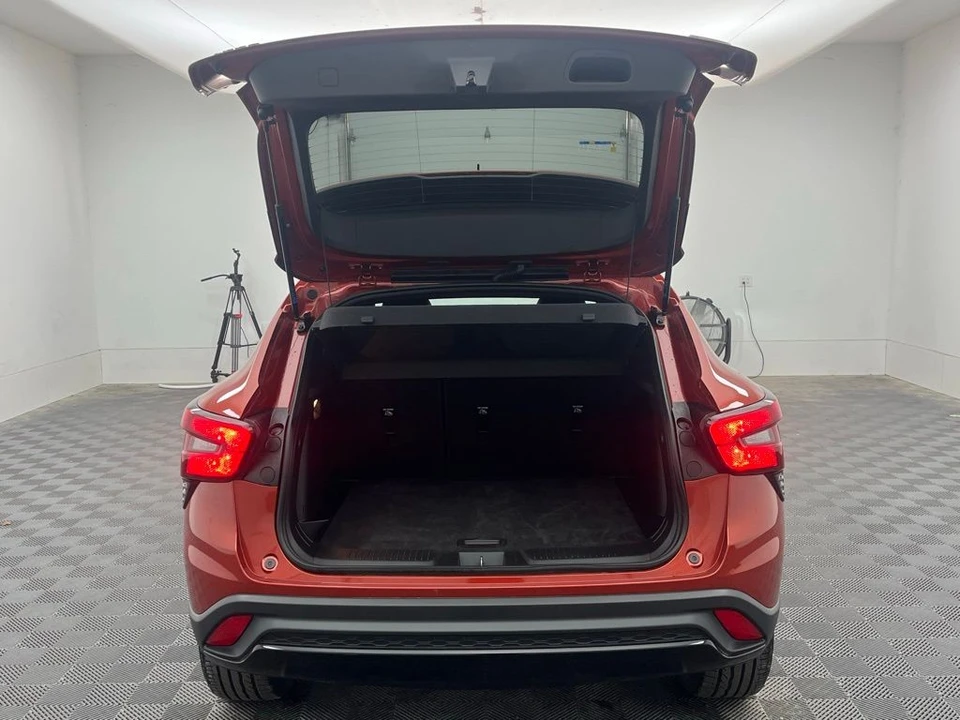 2024 Chevrolet Trax - Image 11 of 12