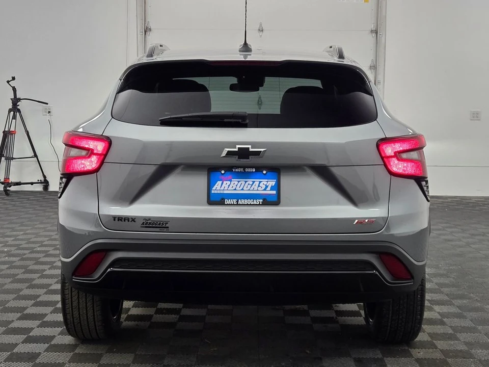 2024 Chevrolet Trax - Image 10 of 12