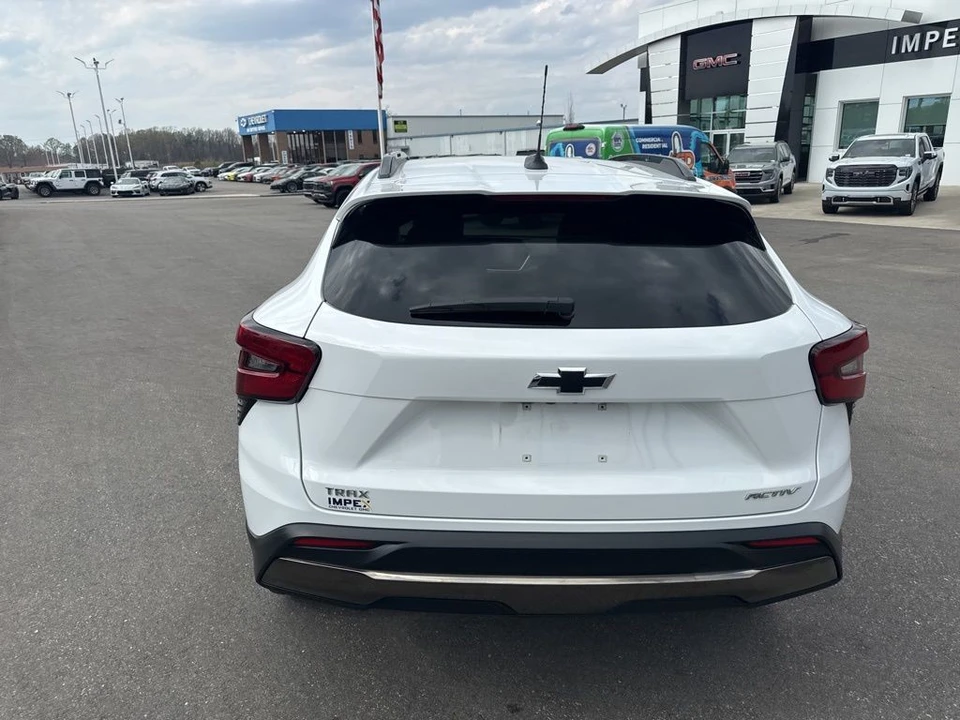 2024 Chevrolet Trax - Image 4 of 21