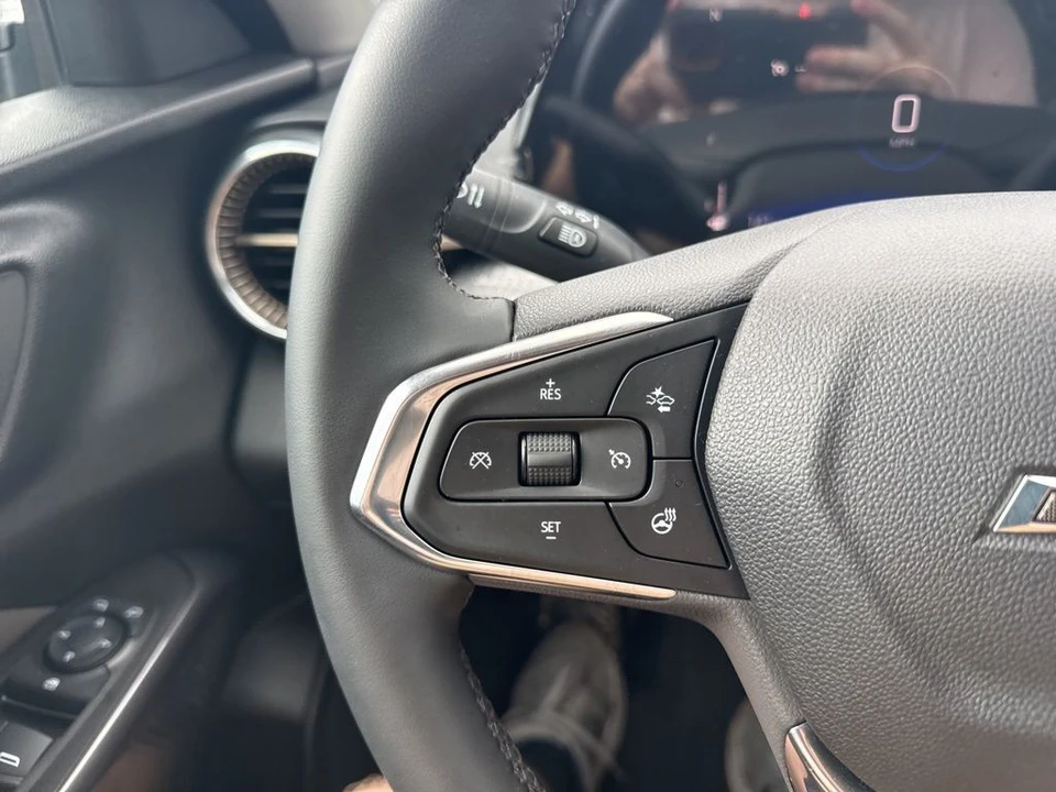 2024 Chevrolet Trax - Image 14 of 21