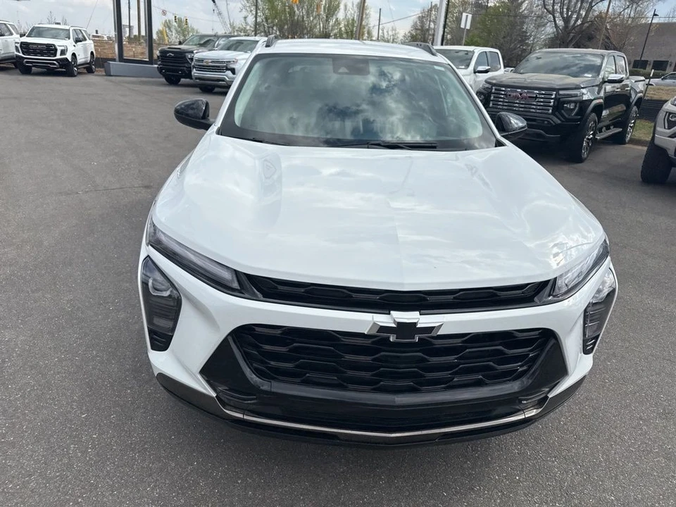 2024 Chevrolet Trax - Image 8 of 21