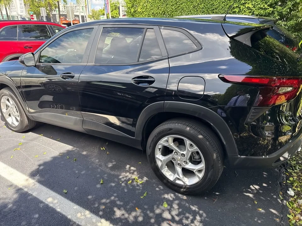 2024 Chevrolet Trax - Image 2 of 4