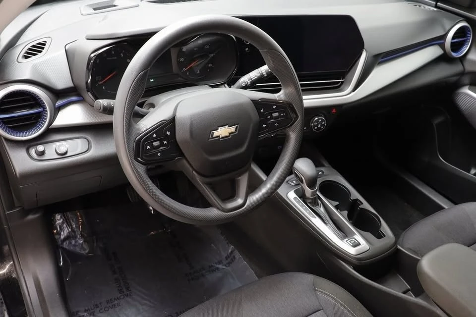 2024 Chevrolet Trax - Image 8 of 12