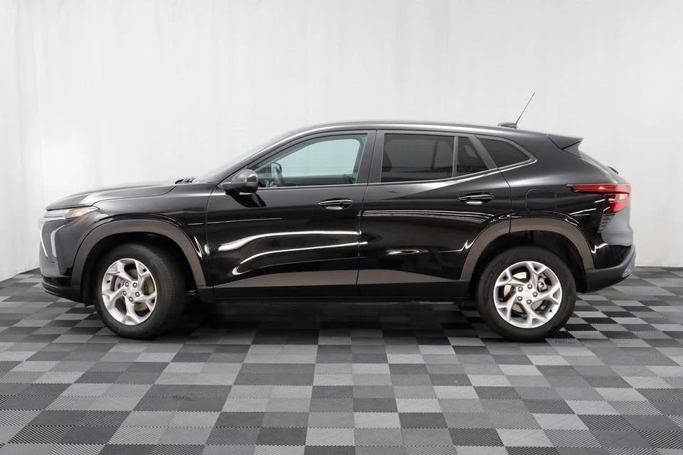 2024 Chevrolet Trax - Image 5 of 12