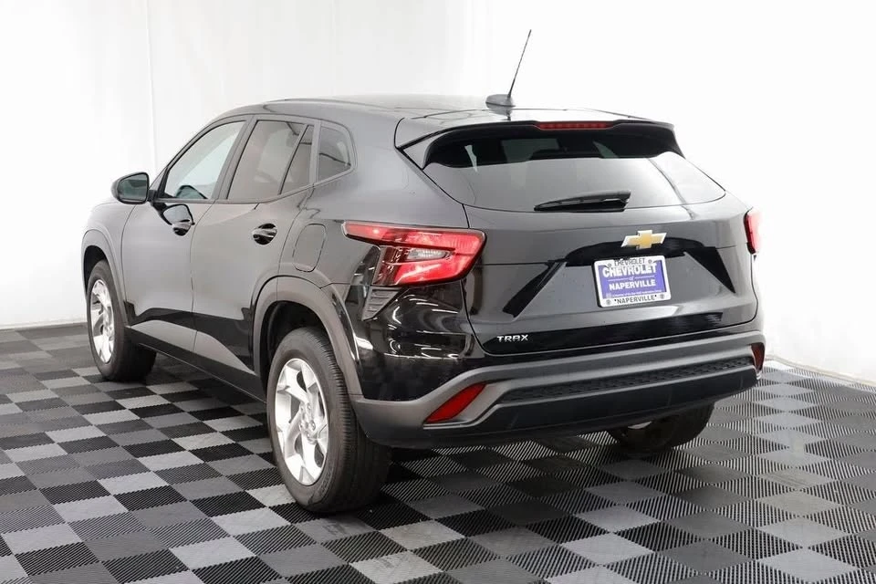 2024 Chevrolet Trax - Image 4 of 12