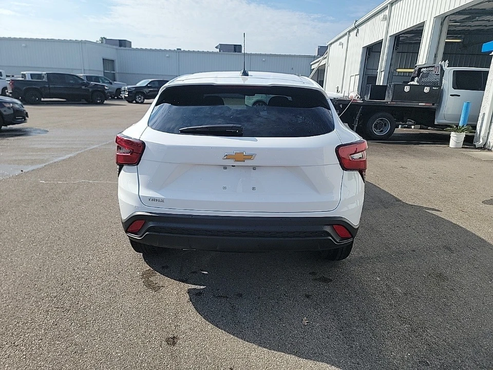2024 Chevrolet Trax - Image 4 of 11