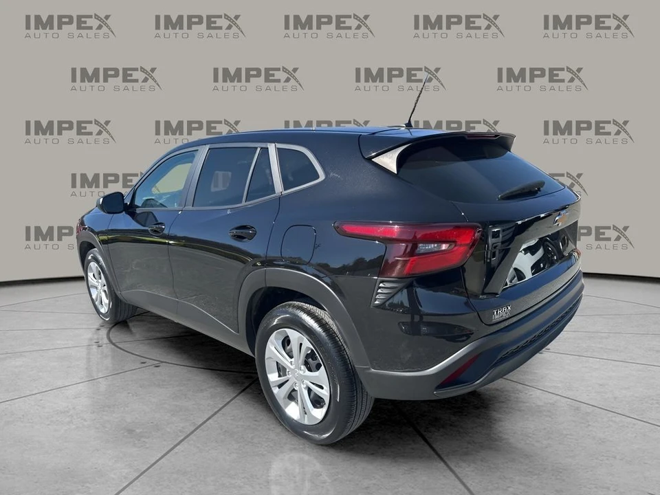 2024 Chevrolet Trax - Image 3 of 12