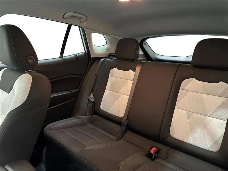 2024 Chevrolet Trax - Image 10 of 12