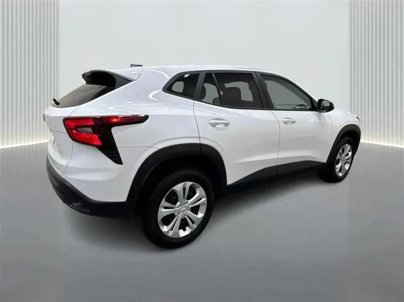 2024 Chevrolet Trax - Image 5 of 12