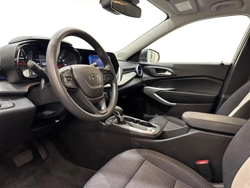 2024 Chevrolet Trax - Image 9 of 12