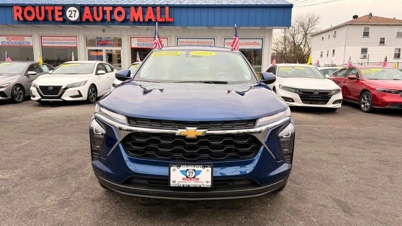 2024 Chevrolet Trax - Image 3 of 12