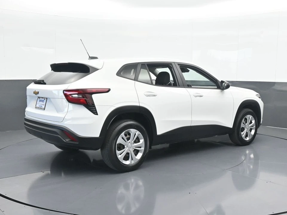 2024 Chevrolet Trax - Image 6 of 12