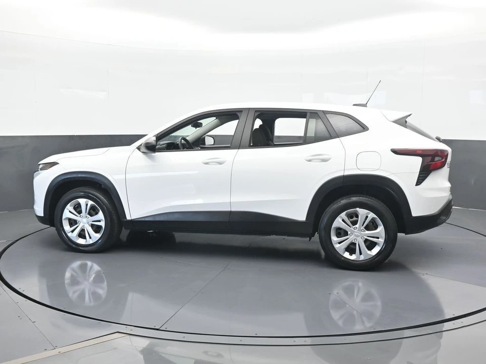 2024 Chevrolet Trax - Image 3 of 12