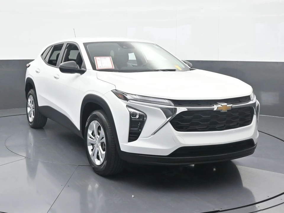 2024 Chevrolet Trax - Image 9 of 12