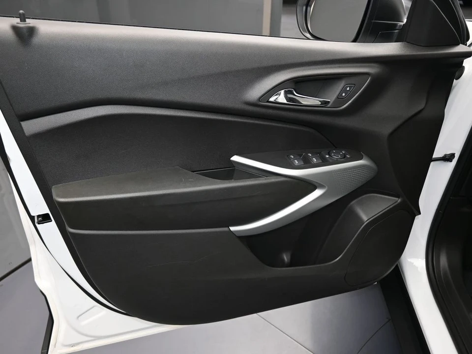 2024 Chevrolet Trax - Image 11 of 12