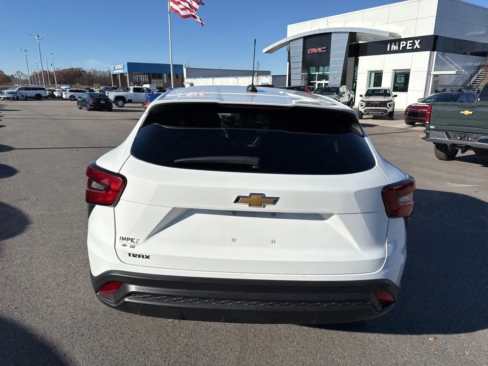 2024 Chevrolet Trax - Image 4 of 12
