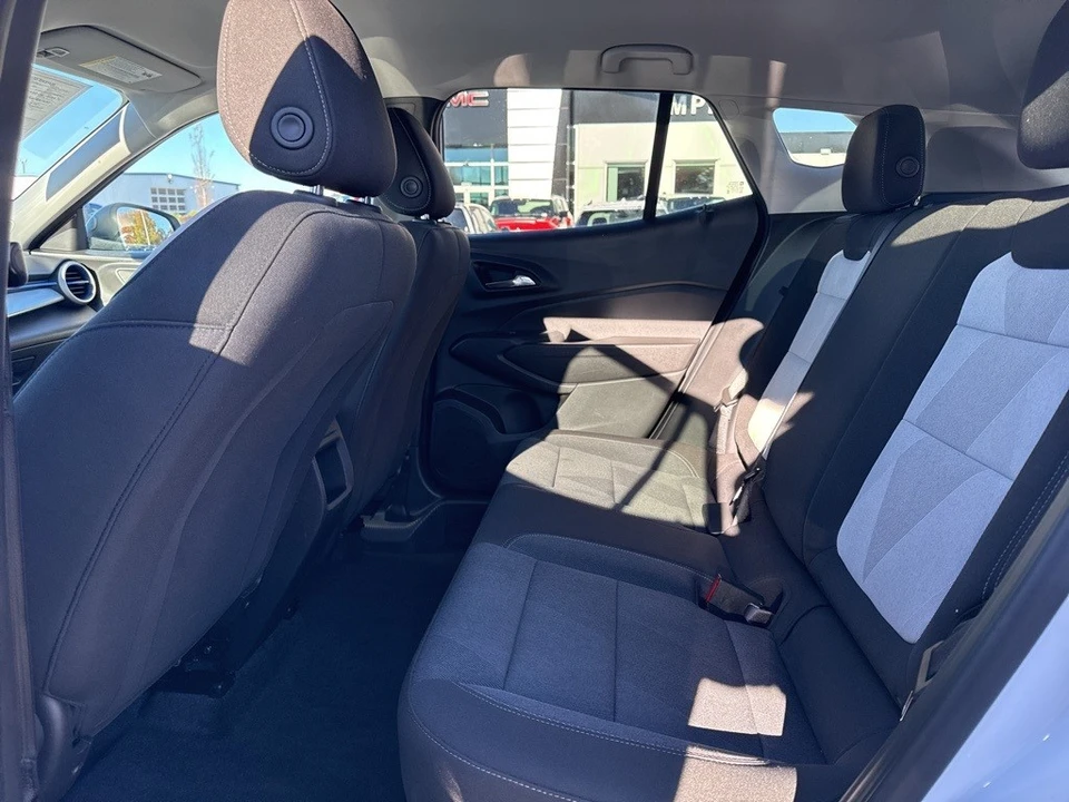 2024 Chevrolet Trax - Image 10 of 12