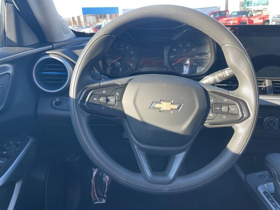2024 Chevrolet Trax - Image 13 of 21
