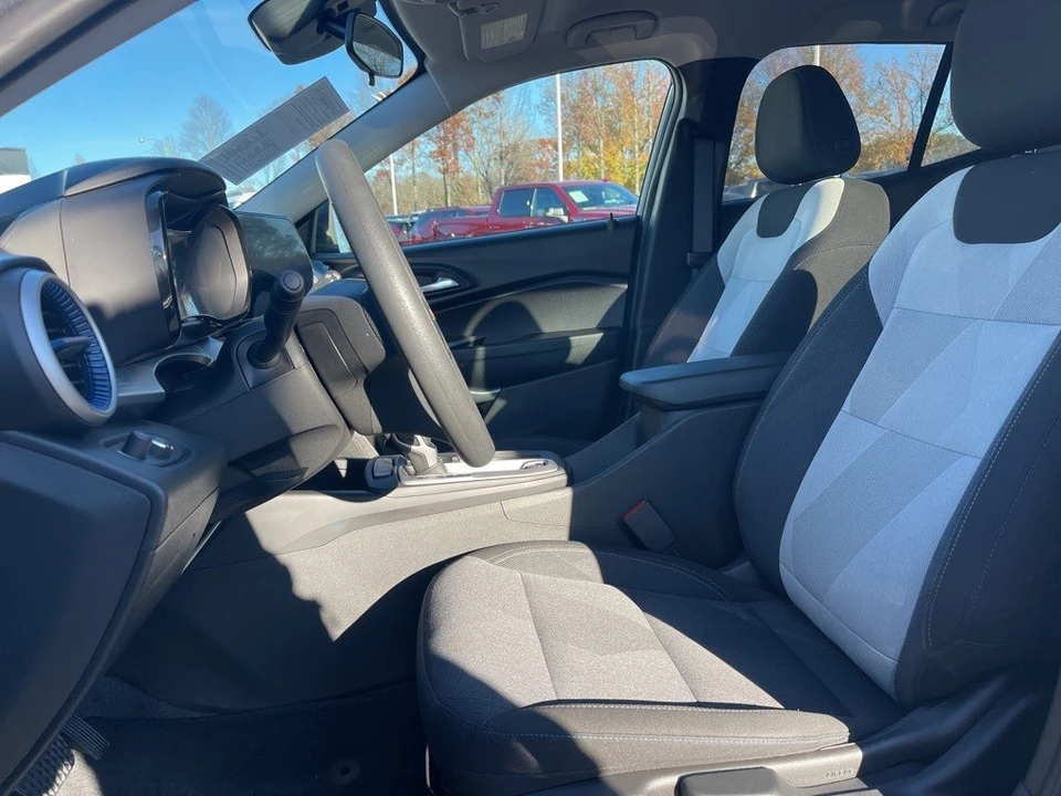 2024 Chevrolet Trax - Image 10 of 12