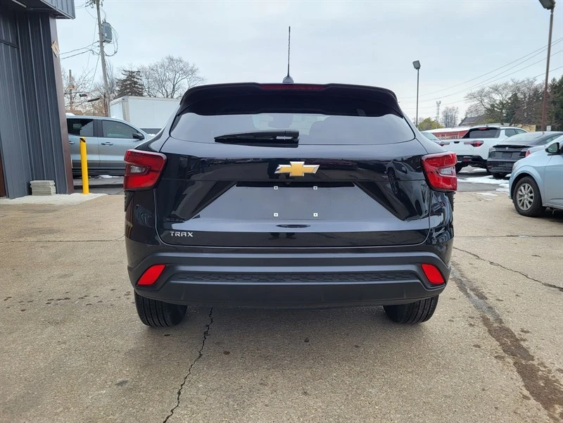 2024 Chevrolet Trax - Image 6 of 14